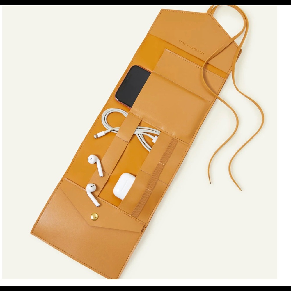 Glass Ladder & Co Organizer Roll
